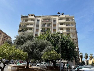 Quadrilocale in Affitto a Palermo, 880&euro;, 130 m²
