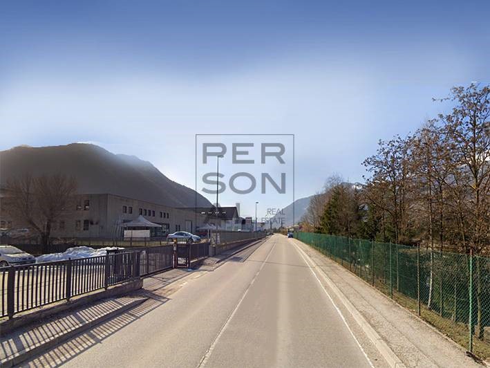 Capannone in Vendita a Borgo Valsugana, 2950 m²