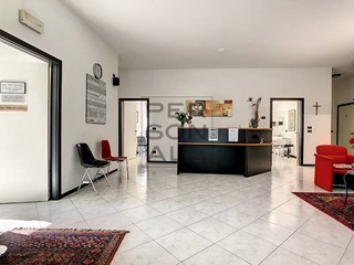 Ufficio in Vendita a Mezzolombardo, 300'000&euro;, 160 m²