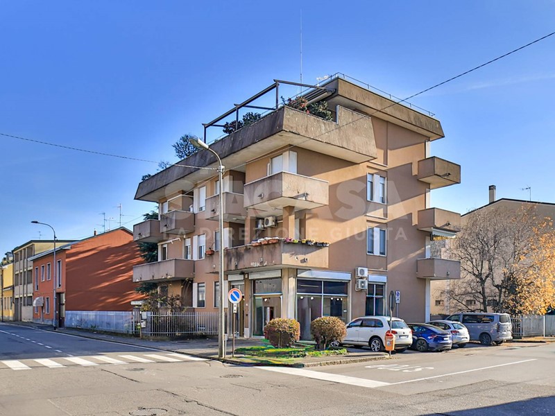 Negozio in Vendita a Lissone, 95'000&euro;, 85 m²