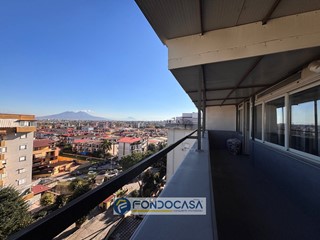 Trilocale in Vendita a Melito di Napoli, 135'000&euro;, 150 m²