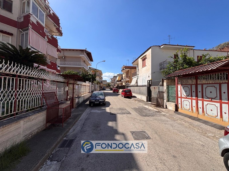 Trilocale in Vendita a Sant'Antimo, 120'000&euro;, 85 m²