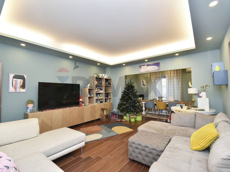 Appartamento in Vendita a Catania, 217'000&euro;, 139 m²