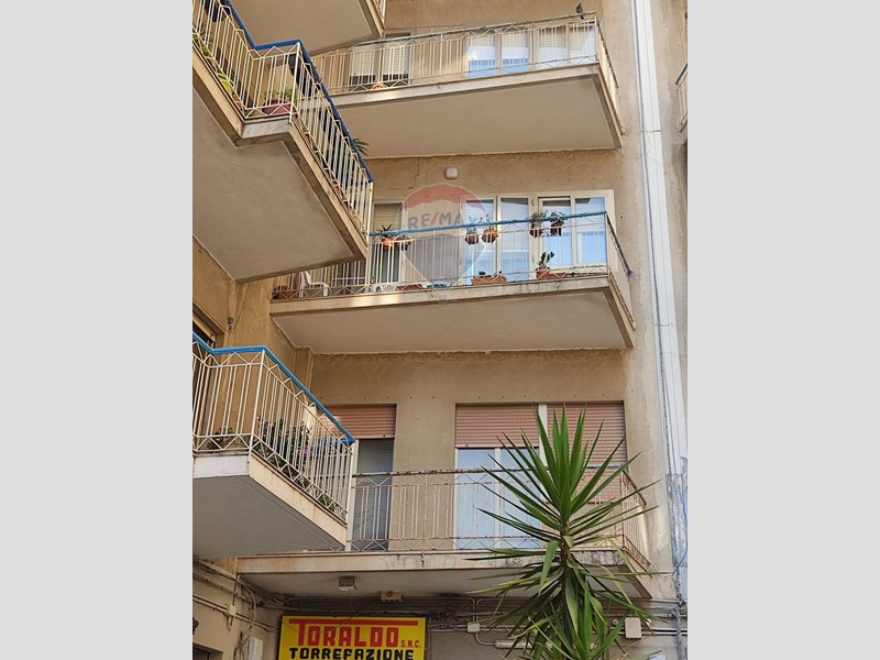 Appartamento in Vendita a Caltagirone, 79'000&euro;, 150 m²