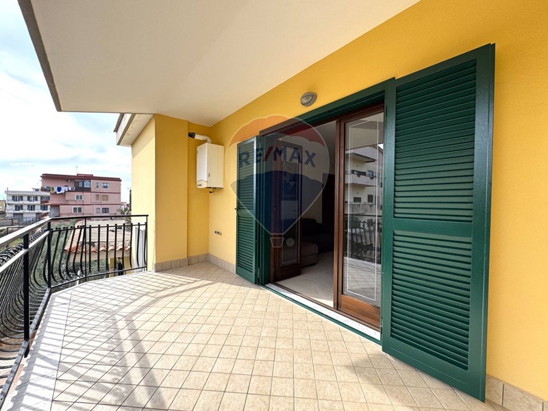 Trilocale in Vendita a Marano di Napoli, 160'000&euro;, 91 m²