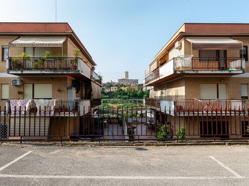 Trilocale in Vendita a Monterotondo, 178'000&euro;, 115 m²