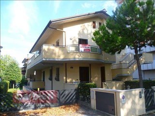 Trilocale in Affitto a Cervia, 90 m²