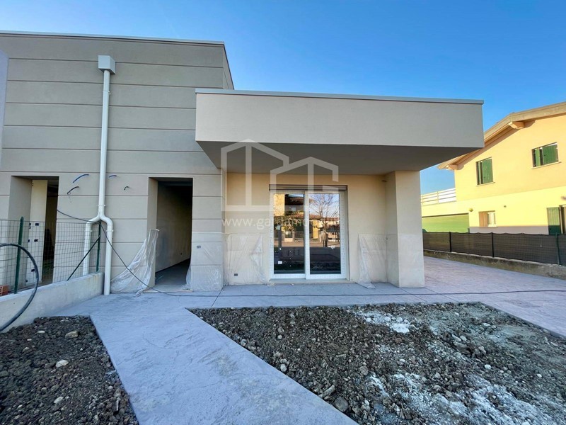 Casa Semi Indipendente in Vendita a Volta Mantovana, 320'000&euro;, 139 m²