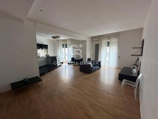 Appartamento in Vendita a Catania, 319'000&euro;, 159 m²