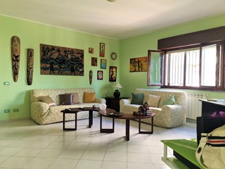 Trilocale in Affitto a Catanzaro, 600&euro;, 105 m²