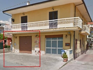 Immobile commerciale in Affitto a Lamezia Terme, 800&euro;, 80 m²