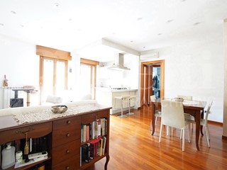 Trilocale in Vendita a Venezia, 195'000&euro;, 95 m², arredato, con Box