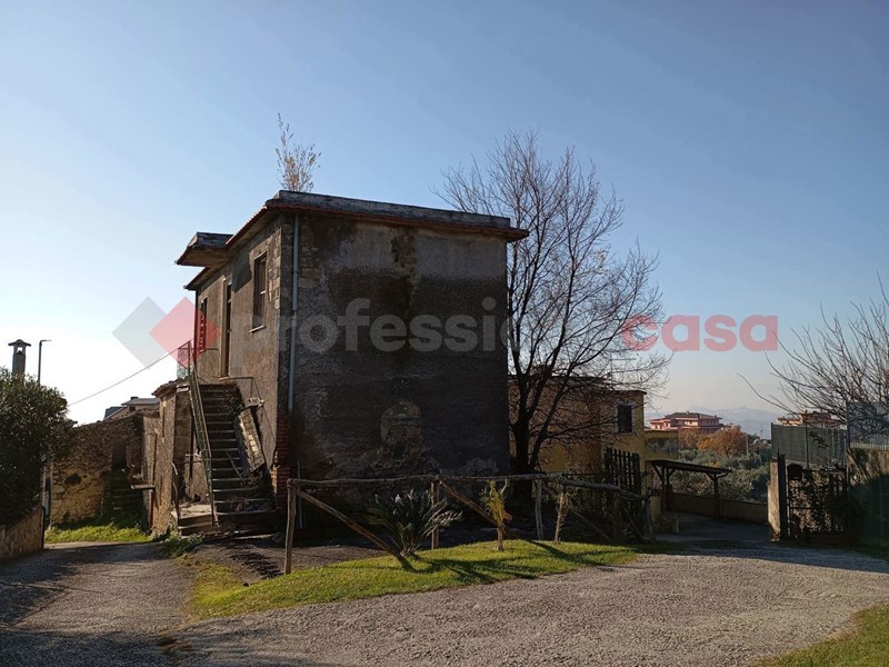 Casa Indipendente in Vendita a Boville Ernica, 35'000&euro;, 120 m²