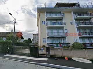 Magazzino in Vendita a Arona, 45'000&euro;, 104 m²