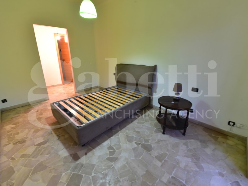 Bilocale in Vendita a Monza, 185'000&euro;, 78 m²