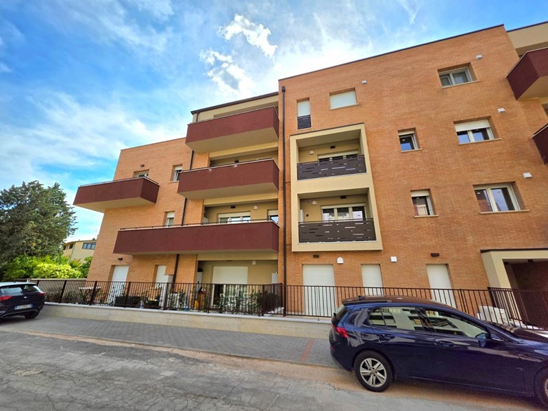 Bilocale in Affitto a Bastia Umbra, 700&euro;, 55 m², arredato