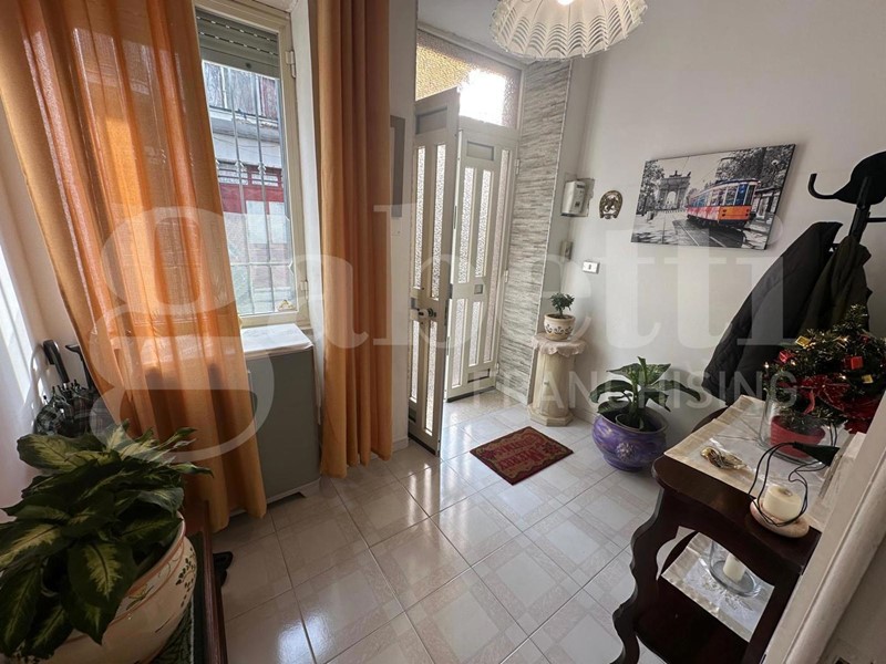 Casa Indipendente in Vendita a Floridia, 60'000&euro;, 103 m²