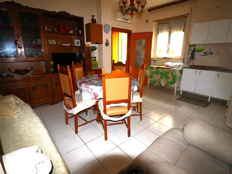 Trilocale in Vendita a Casamassima, 125'000&euro;, 107 m²