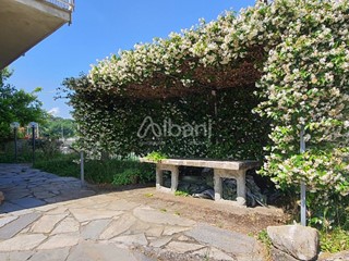 Casa Indipendente in Vendita a Arcola, zona Pianazze, 280'000&euro;, 186 m²