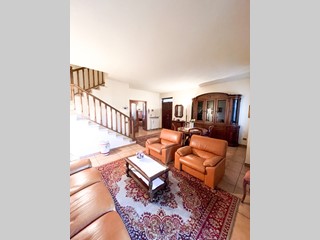 Casa Semi Indipendente in Vendita a Castel San Giovanni, 260'000&euro;, 163 m², con Box