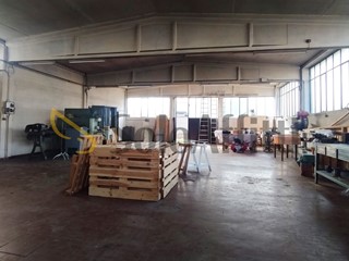 Capannone in Affitto a Busto Garolfo, 1'200&euro;, 200 m²