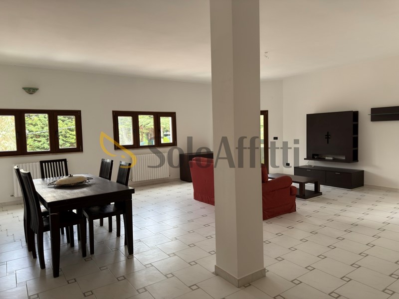 Stanza in Affitto a Potenza, 200&euro;, 60 m², arredato