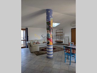 Appartamento in Affitto a Rimini, 1'400&euro;, 145 m²