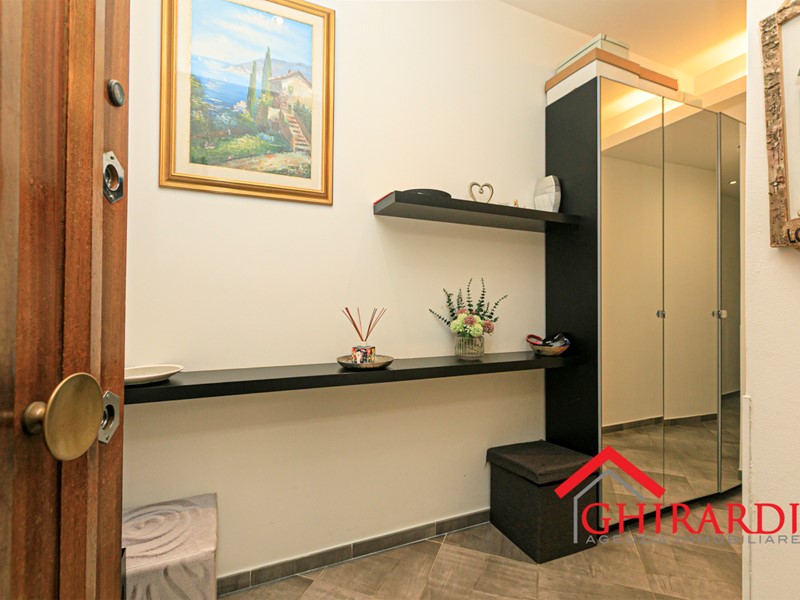 Appartamento in Vendita a Genova, zona Sestri Ponente, 205'000&euro;, 115 m²