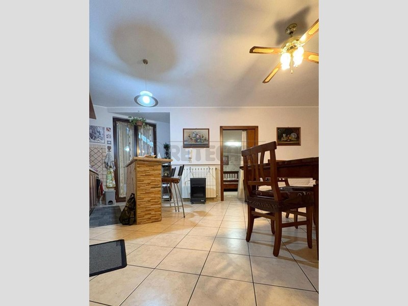 Quadrilocale in Vendita a Marcianise, 128'000&euro;, 120 m²