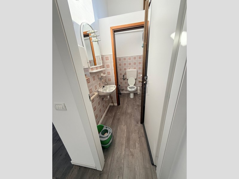 Immobile commerciale in Affitto a Montecchio Maggiore, 550&euro;, 60 m²