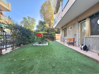 Appartamento in Vendita a Sanremo, 480'000&euro;, 104 m², con Box