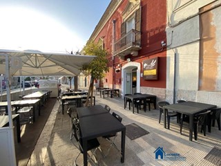Attività commerciale in Vendita a Capurso, 68'000&euro;, 100 m²