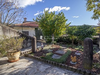 Villa in Vendita a Ello, 590'000&euro;, 300 m²