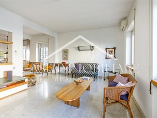 Appartamento in Vendita a Roma, 549'000&euro;, 151 m²
