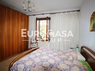 Casa Indipendente in Vendita a Lucca, zona San Lorenzo a Vaccoli, 130'000&euro;, 97 m²