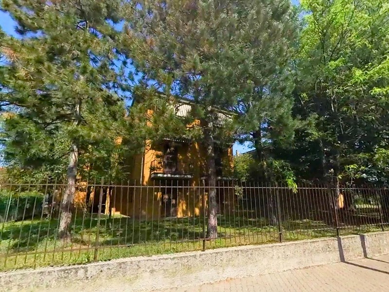 Appartamento in Vendita a Lesmo, 113'250&euro;, 88 m², con Box