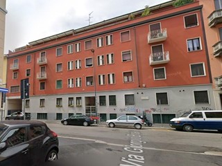 Immobile commerciale in Vendita a Milano, 867'000&euro;, 1953 m²