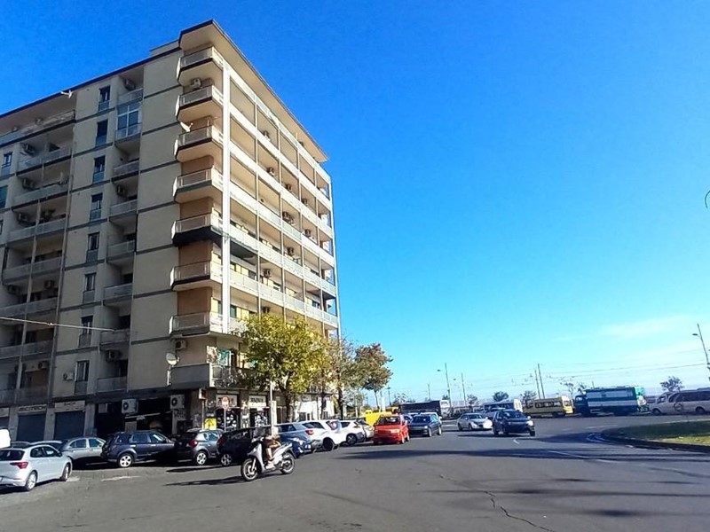 Bilocale in Affitto a Catania, 570&euro;, 90 m², arredato
