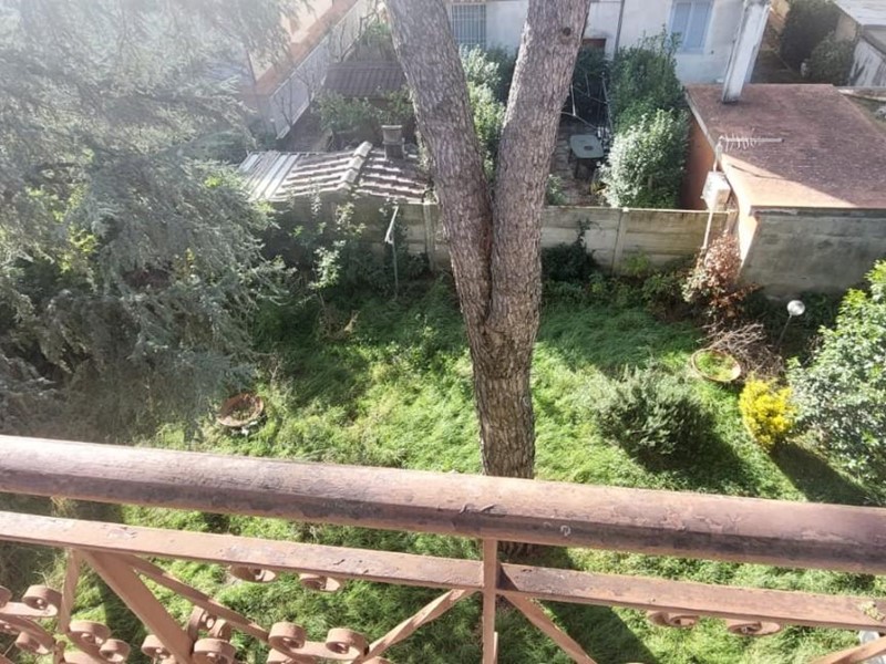 Villa in Vendita a Empoli, 450'000&euro;, 230 m², con Box