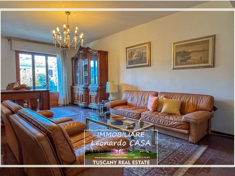 Appartamento in Vendita a Lamporecchio, 220'000&euro;, 140 m², con Box