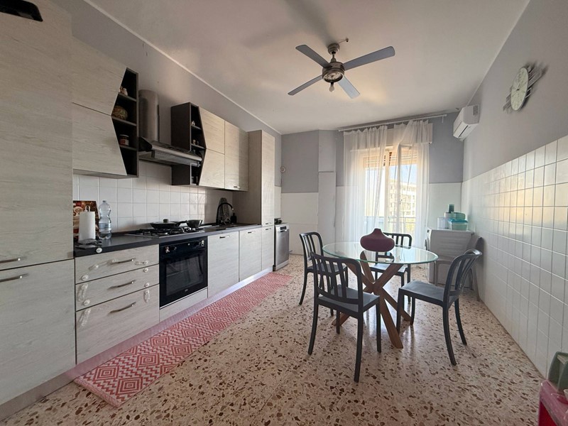 Appartamento in Vendita a Siracusa, 117'000&euro;, 147 m²