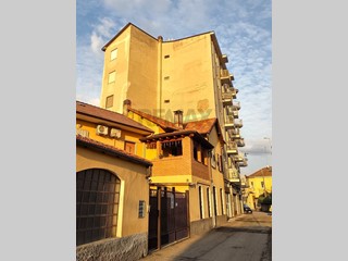 Trilocale in Vendita a Vigevano, 78'000&euro;, 90 m²