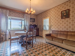 Quadrilocale in Vendita a Farnese, 51'000&euro;, 107 m²