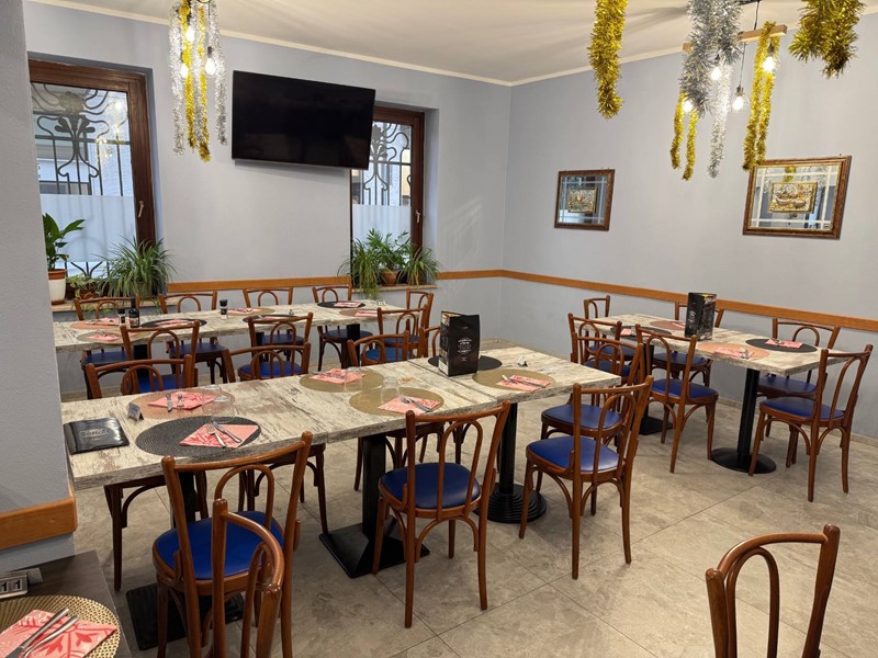 Immobile commerciale in Vendita a Verona, 150'000&euro;, 200 m²