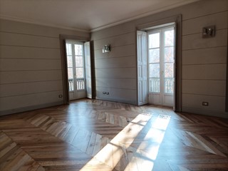 Appartamento in Affitto a Torino, 1'800&euro;, 168 m²