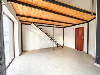 Negozio in Affitto a Siracusa, 850&euro;, 23 m²