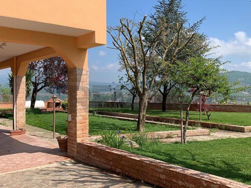 Casa Semi Indipendente in Vendita a Torrecuso, 190'000&euro;, 250 m²