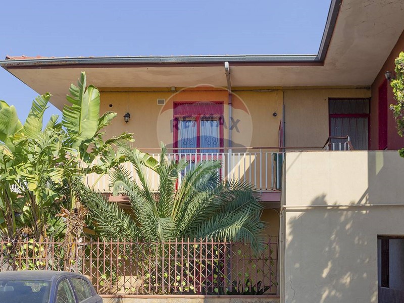 Appartamento in Vendita a Mascalucia, 120'000&euro;, 103 m²