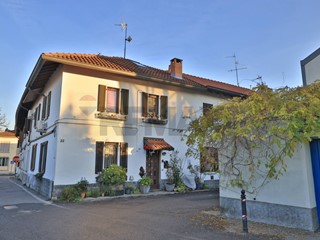 Trilocale in Vendita a Monza, 160'000&euro;, 80 m²