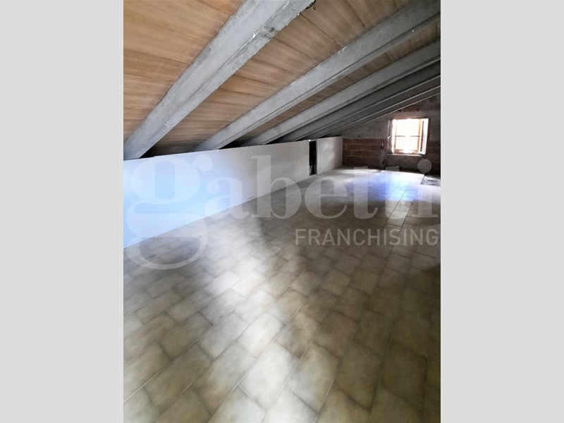 Appartamento in Vendita a Gubbio, 18'000&euro;, 50 m²